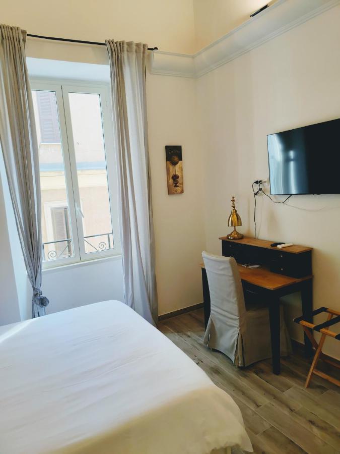 Christy Suite Elegante Appartamento Nel Centro Storico Di Anzio Bagian luar foto